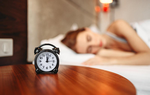 Буде легко прокидатися: названо ранкову звичку, від якої обов’язково потрібно позбутися
