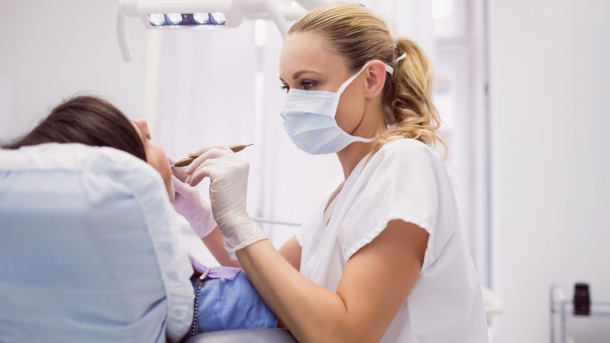 Які послуги стоматолога можна отримати в Києві?