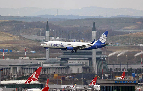 Літакам російських та білоруських авіакомпаній закриють доступ до аеропортів Туреччини