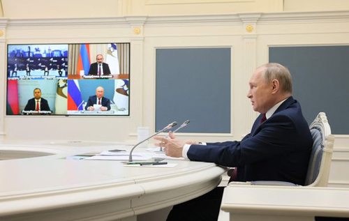 У Путіна важка форма раку, йому залишилось жити 2-3 роки. А можливо, він вже мертвий, а його місце посідає двійник, – ЗМІ