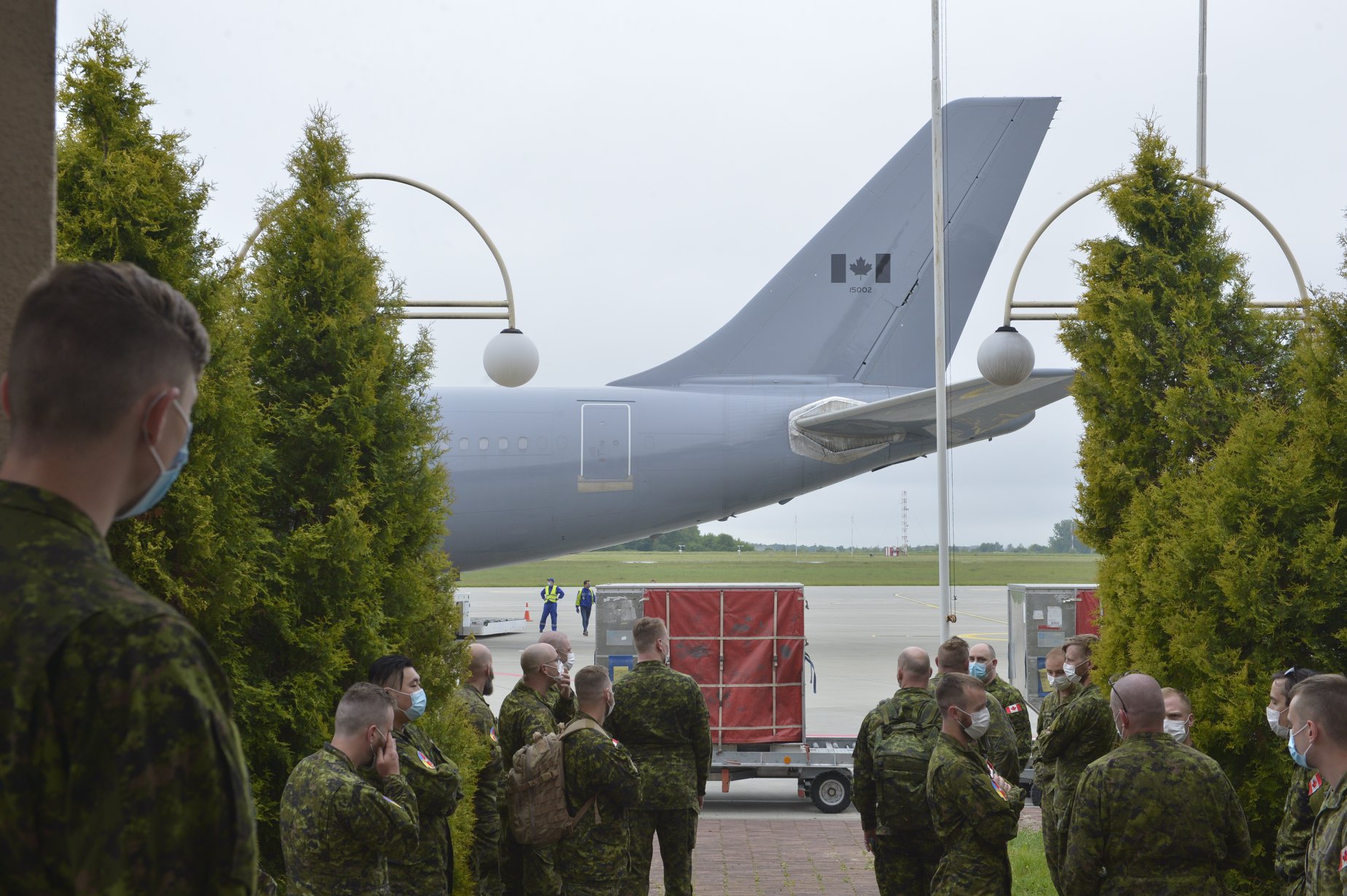 В Україну прибули 90 військових інструкторів з Канади. ФОТО