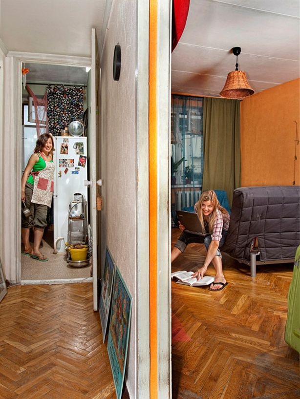 Сестри Марія та Катерина Барбанови разом знімають квартиру і вивчають маркетинг та економіку в Москві