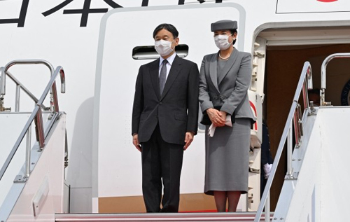 Імператор Японії Нарухіто вперше в історії відвідає похорон британського монарха