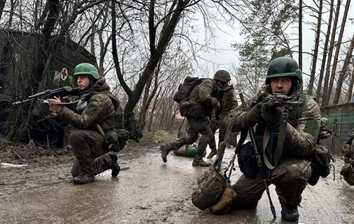 Сили оборони намагаються відтіснити ворога від Дніпра в районі Херсона, – Гуменюк