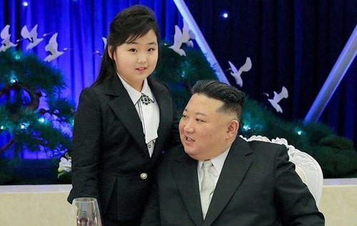 Південнокорейська розвідка нарахувала у Кім Чен Ина трьох дітей