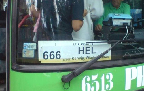 У Польщі на вимогу християнських консерваторів скасували "автобус у пекло" № 666