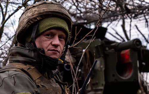 "Всі хочуть мотивованих людей": виснажені українські бригади конкурують за кращих новобранців, – NYT