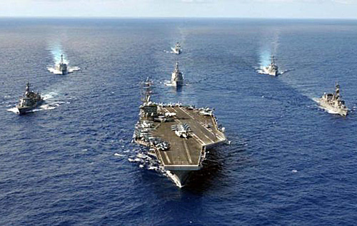 РФ направила в Средиземное море три военных корабля, а США – ударную авианосную группу. ФОТО
