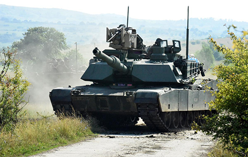 "Ситуація на полі бою змінилась": Україна відвела з лінії фронту американські танки Abrams, – АР