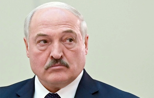 "Лукашенко прикидається ідіотом": російський журналіст оцінив загрозу нападу Білорусі на Україну