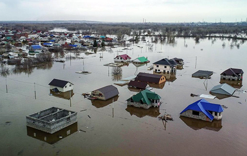 В Орську – бунт через потоп, мешканці погрожують від'єднатися від РФ. ВІДЕО