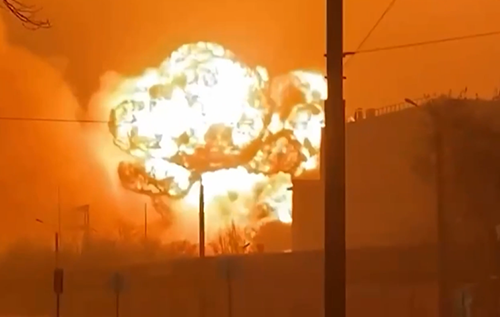 У Челябінську пролунав вибух на тракторному заводі, що виробляє танкові двигуни. ВІДЕО