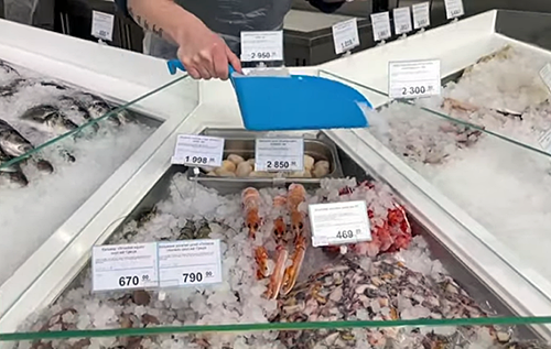 Шалені ціни на рибу й морепродукти: скільки коштують дари моря в Києві. ВІДЕО