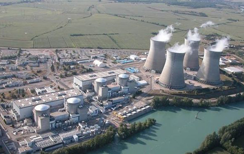 Франция отключит старейшую АЭС в стране, расположенную на реке Рейн