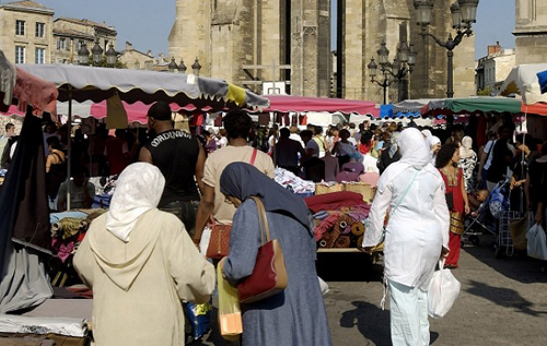 Во Франции больше половины молодых мусульман считают законы шариата выше законов государства – исследование
