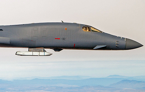 На бомбардировщике B-1B испытали систему подвеса для гиперзвукового оружия 