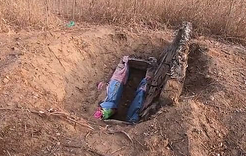 Не будут одиноки после смерти: в Китае семья выкопала тело умершей дочери и выдала ее замуж за мертвеца