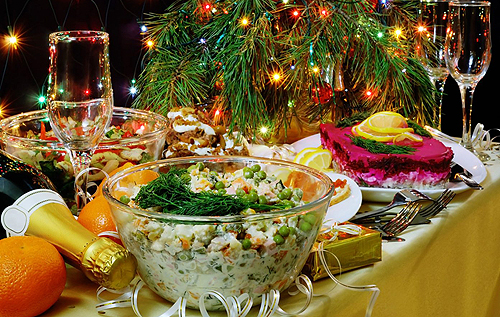 У скільки в Україні обійдеться новорічний стіл з делікатесами: ціна і розрахунок продуктів