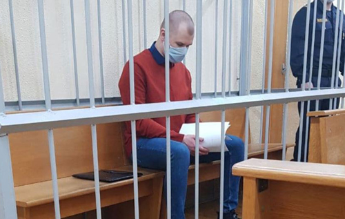 В Беларуси суд отправил в тюрьму студента за "насилие над омоновцами"