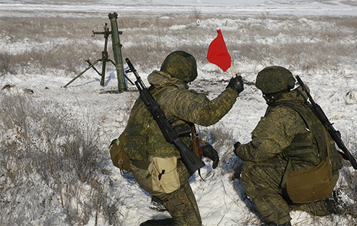 Армия РФ развернула маневры в шести западных регионах страны