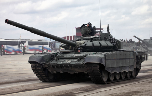 Гаубиці, міномети і танки терористів зафіксовано на полігоні поблизу Новоселівки на Донеччині, – СЦКК
