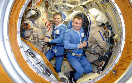 ЧС на МКС: Россия вовсе может лишиться возможности отправлять своих космонавтов на орбиту