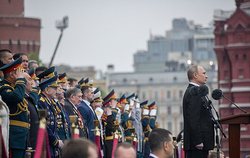 Парад Победы в Москве станет позором для Путина, РФ оказалась в полной изоляции, – российский историк