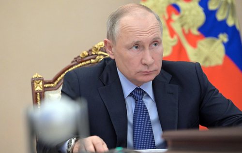 Путин рассматривает Украину как бунтующую вассальную территорию, – российский политик