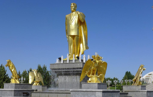 Почему Туркменистан называют "Северной Кореей Ближнего Востока": 10 фактов об очень закрытой стране