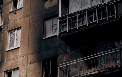 Російські окупанти обстріляли Сєвєродонецьк, зайнялися три багатоповерхівки на одній вулиці