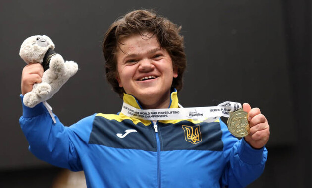 Українка зі світовим рекордом перемогла на чемпіонаті світу з пауерліфтингу