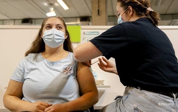 В Україні утилізували 500 тисяч доз вакцини AstraZeneca: названа причина