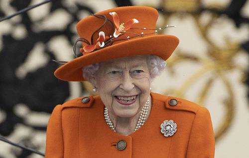 Очередная "зрада"? Британская королева прислала письмо крымским школьникам, указав в адресе Россию, – росСМИ