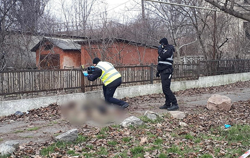 Били чимось важким по голові: в Одеській області особливо жорстоко вбили військового