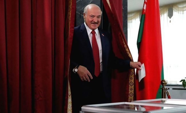Эйдман: Белорусам страшно не повезло с Лукашенко, но сейчас у них появился шанс 