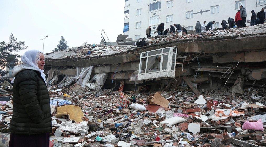 Кількість загиблих під час землетрусу в Туреччині та Сирії перевищила 4000 осіб