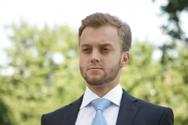 Екс-депутат Порошенка – Констянтин Усов, напав на адвоката та погрожував йому на зборах ОСББ
