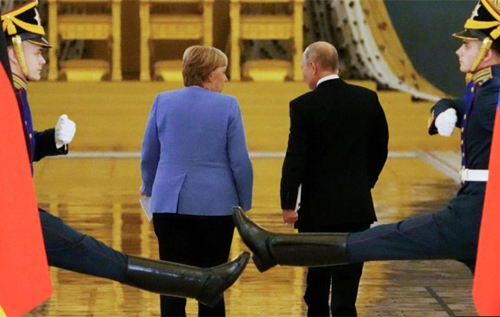 Вона намагалася грати з Путіним у чесну гру: як Меркель прощалася з досвідченим маніпулятором, – Портников