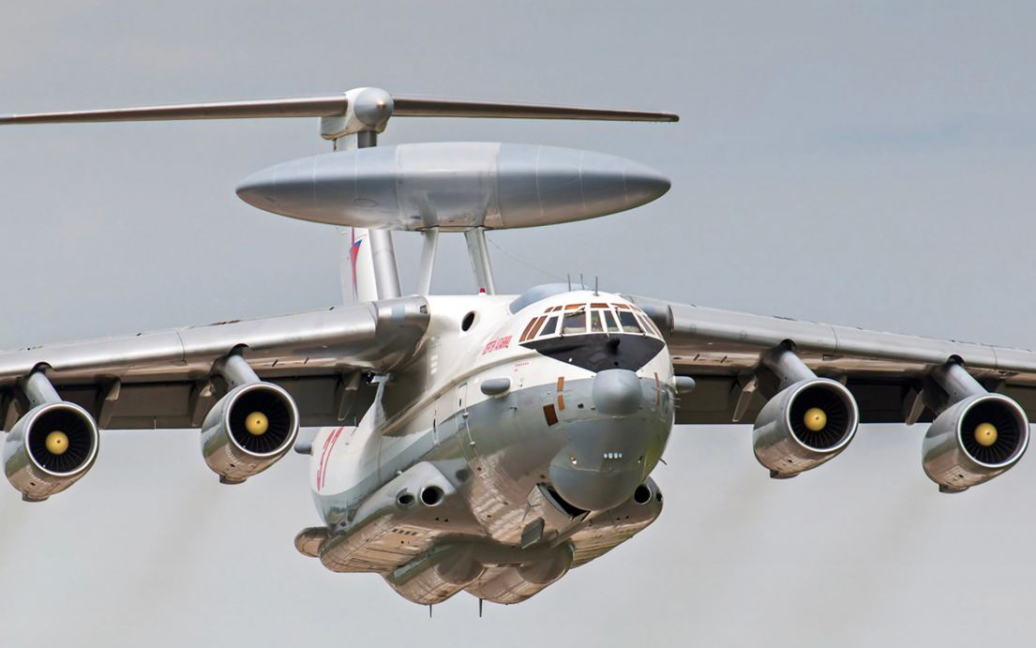 Міноборони Білорусі показало "цілим" літак А-50, який атакував дрон: експерти зауважили цікавий нюанс