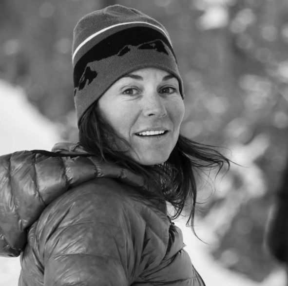 Одна з найкращих екстремальних лижниць світу загинула під час спуску з 8-тисячника в Непалі