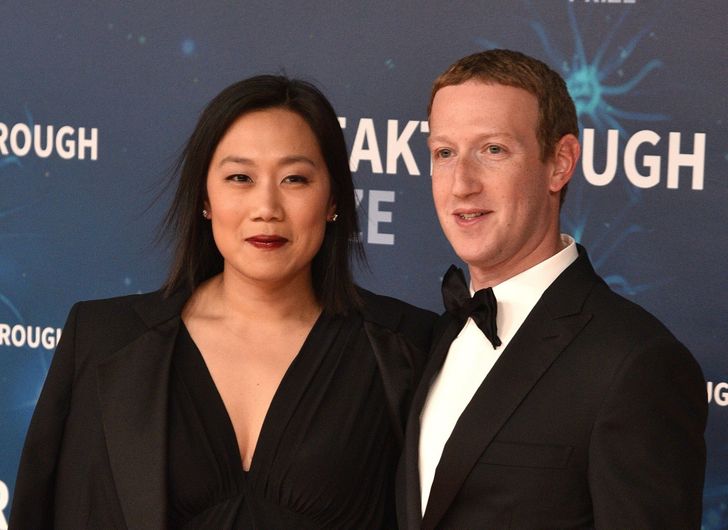 Глава Facebook Цукерберг и его жена оказались в центре секс-скандала