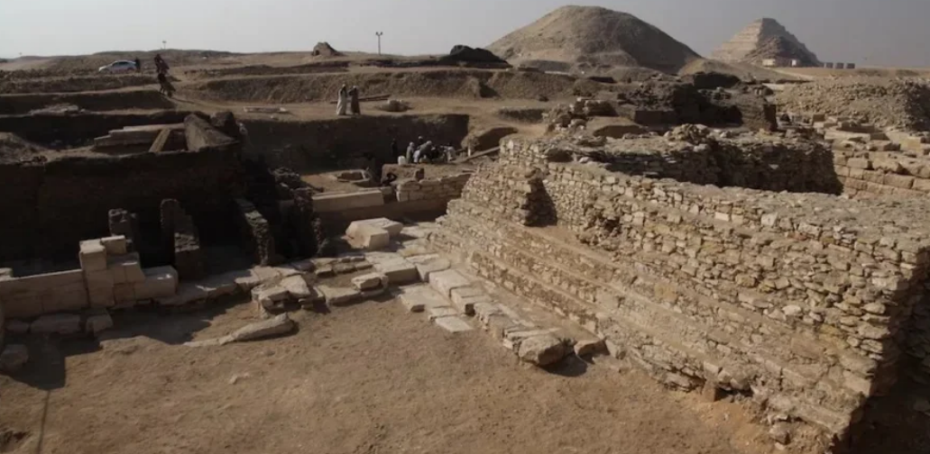 У Єгипті знайдена піраміда невідомої цариці, а також сотні нових мумій