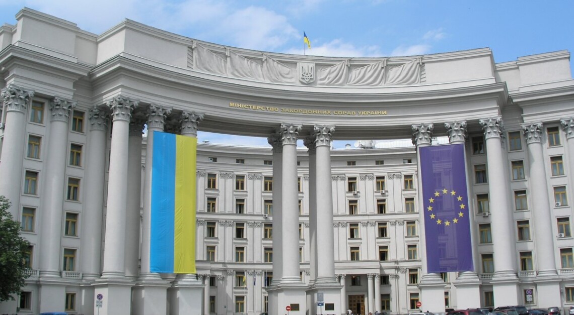 МЗС вимагає допустити консула до українських військовополонених в Угорщині