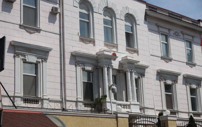 Росія пошкодила будівлю консульства Китаю під час обстрілу Одеси