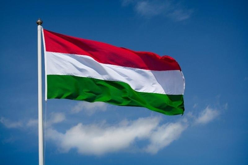 Угорщина готова до компромісу щодо 50 млрд євро від ЄС Україні, – радник Орбана