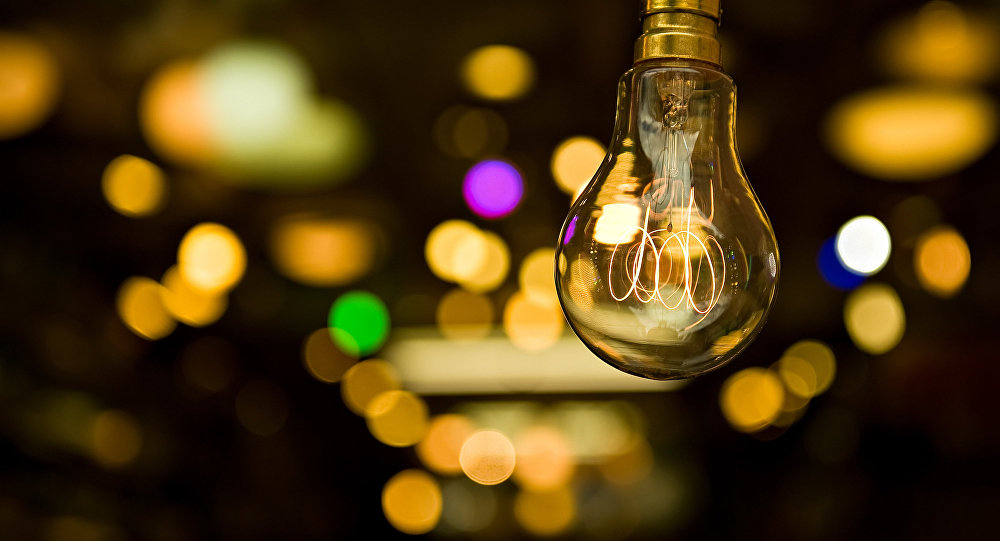 Тариф на електроенергію з 1 травня: прем'єр-міністр розповів, скільки коштуватиме світло