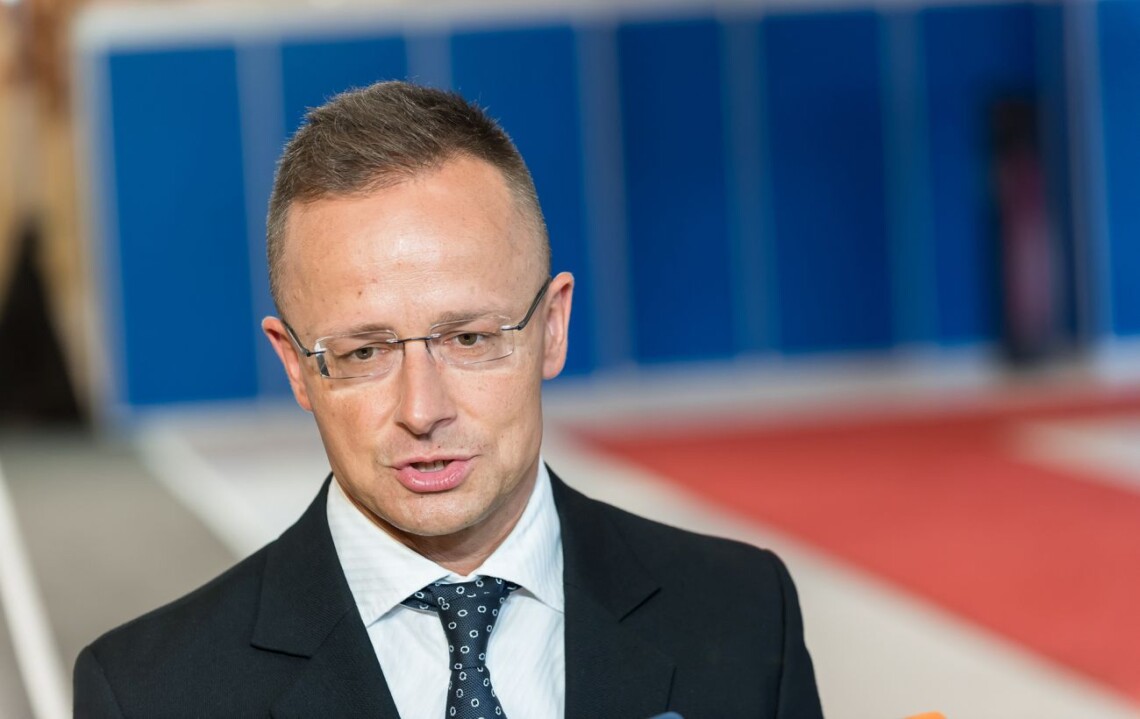 "Божевільний план". Угорщина не підтримає фонд НАТО для України на 100 млрд євро, – Сійярто