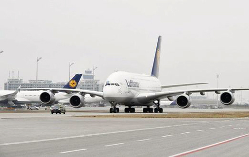 Самолеты привыкают к земле: аэропорты превращаются в стоянки