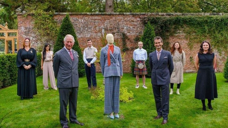 ВВС: Принц Чарльз представив колекцію одягу