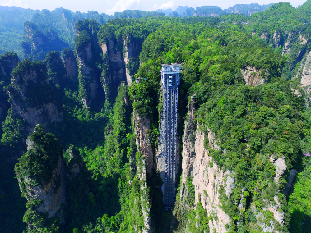 Сплошной адреналин: Байлонг - самый высокий открытый лифт в мире